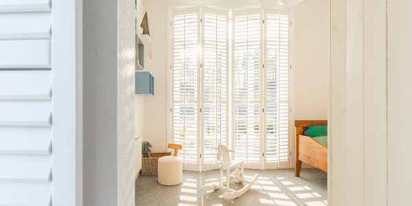 Puertas y Ventanas Insonorizadas de Aluminio / PVC Tortellà · Contraventanas y Persianas a Medida